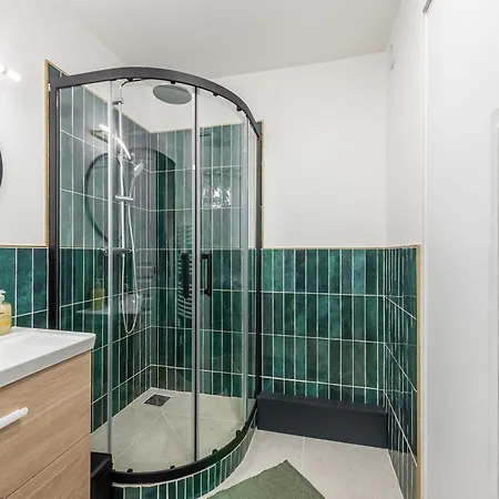 Walk Retreat Apartment